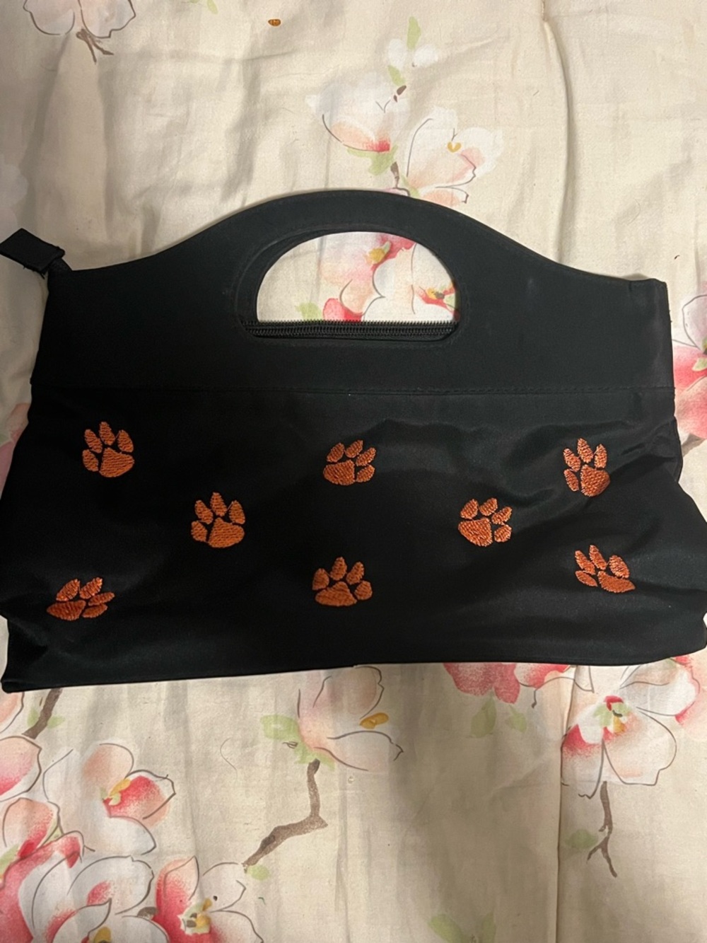 Vintage CLEMSON TIGERS Ladies Black Vinyl Zippered Purse with Embroidered Paws